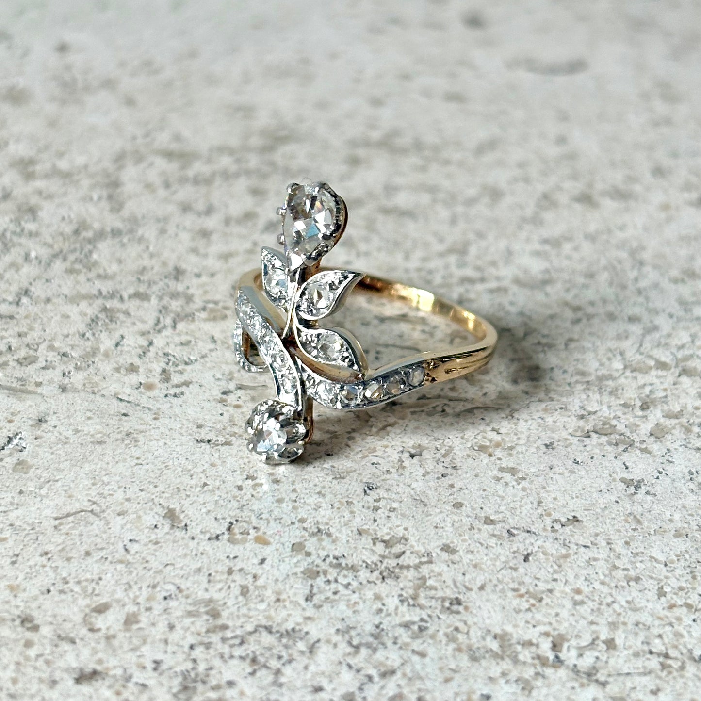 Bague Florale Art Nouveau - Or Jaune 750 & Diamants