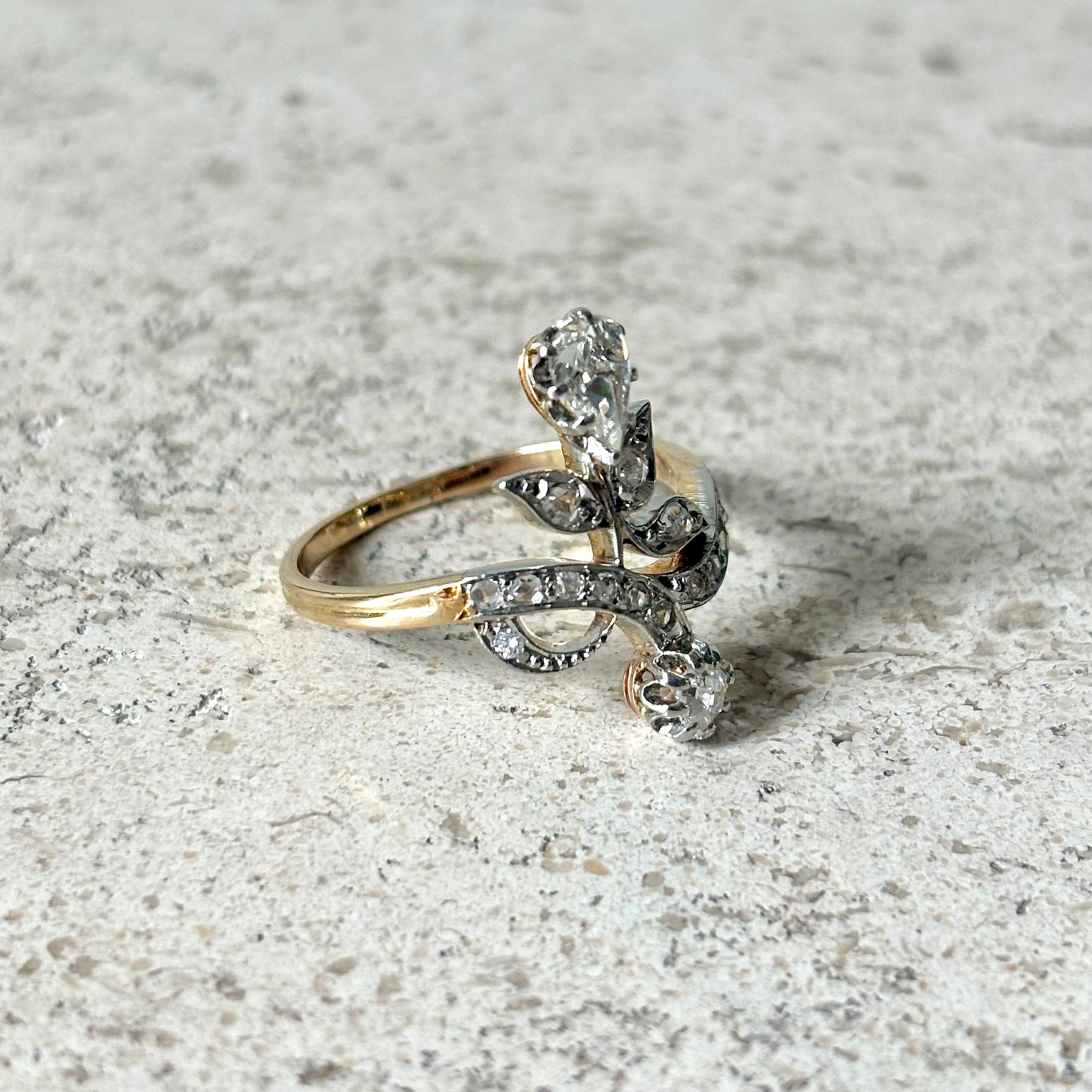 Bague Florale Art Nouveau - Or Jaune 750 & Diamants