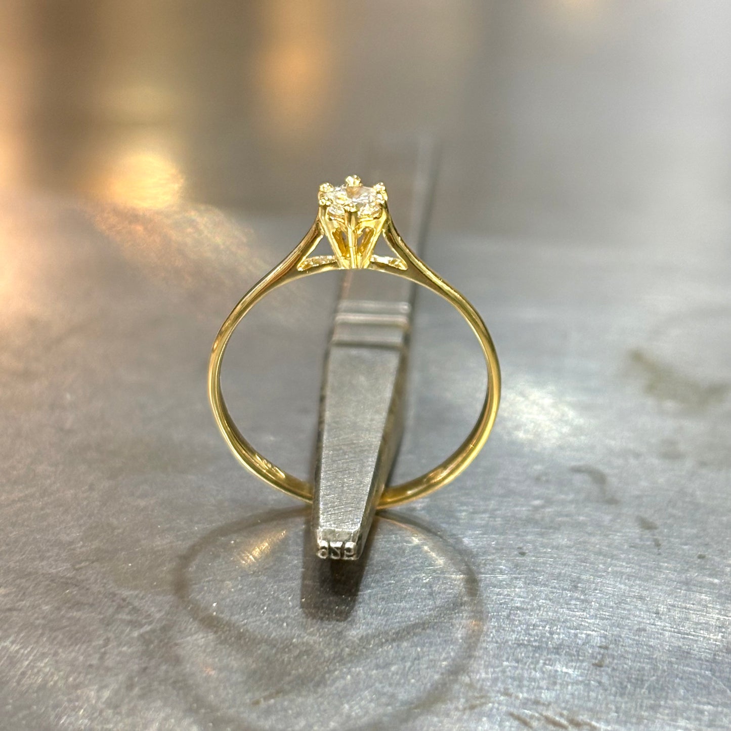 Bague Solitaire - Or Jaune 750 & Diamant