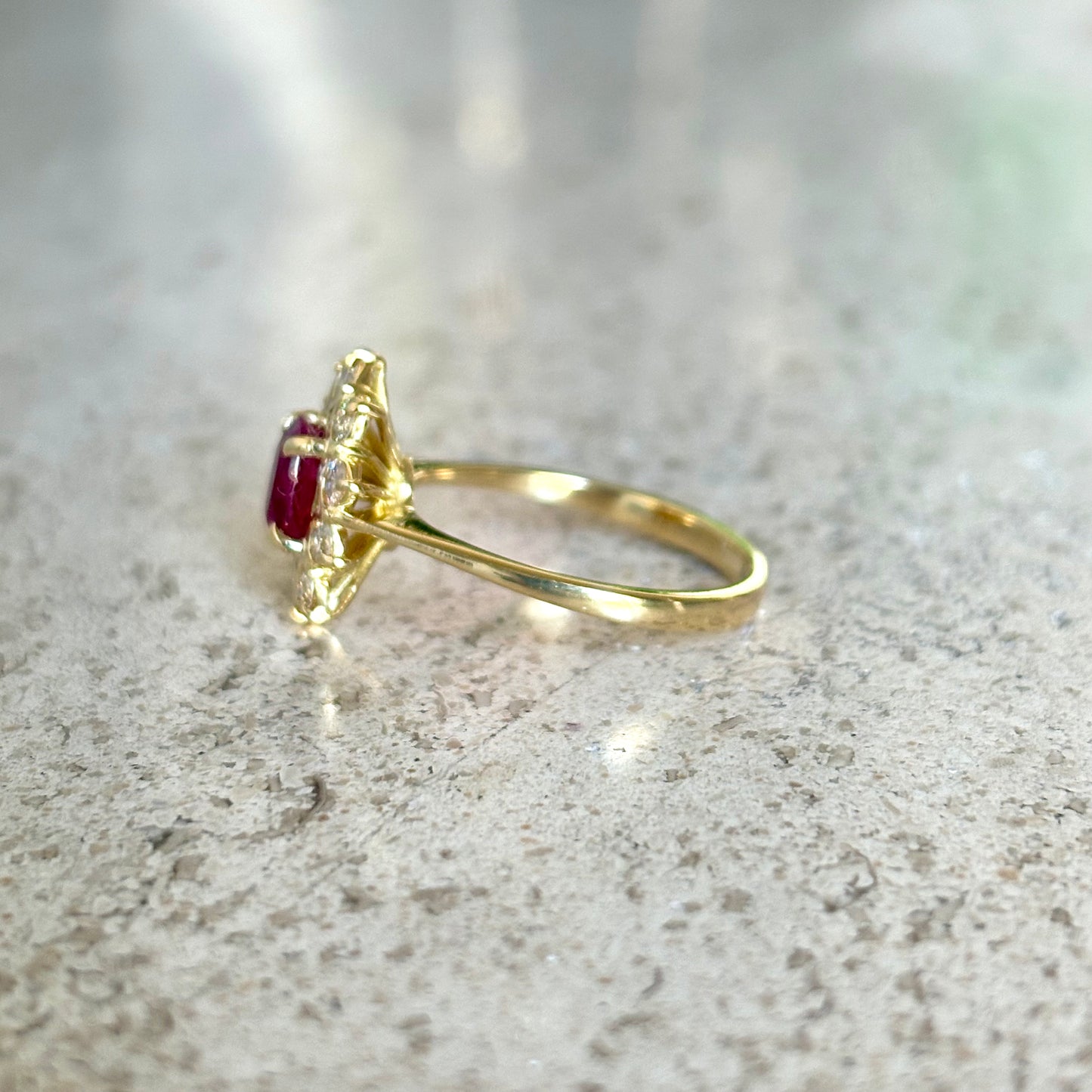 Bague Marguerite - Or Jaune 750 Rubis & Diamants