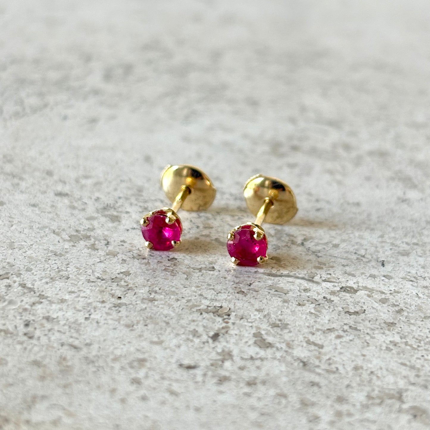 Boucles D'oreilles Puces - Or Jaune 750 & Rubis