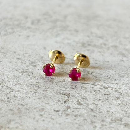 Boucles D'oreilles Puces - Or Jaune 750 & Rubis