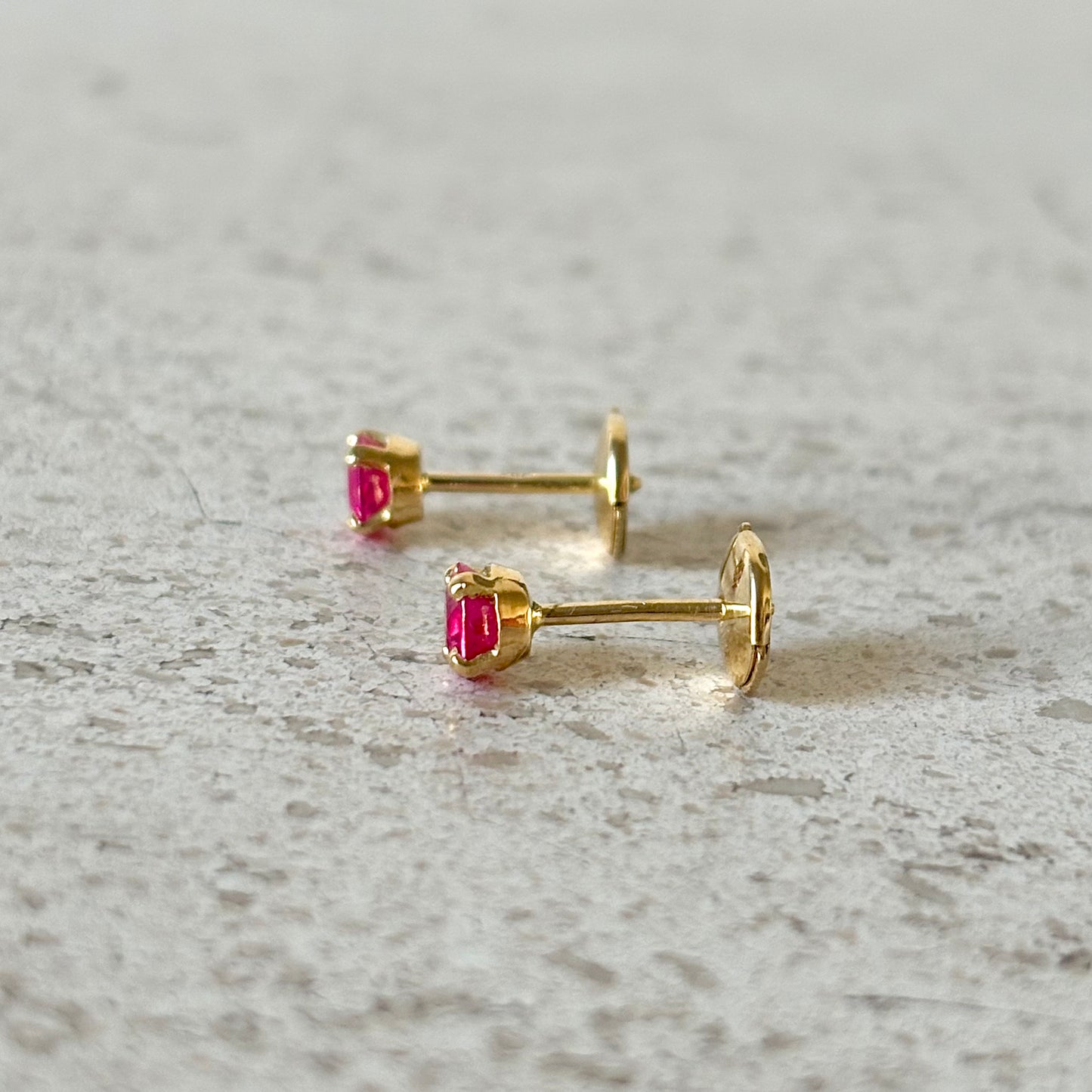 Boucles D'oreilles Puces - Or Jaune 750 & Rubis