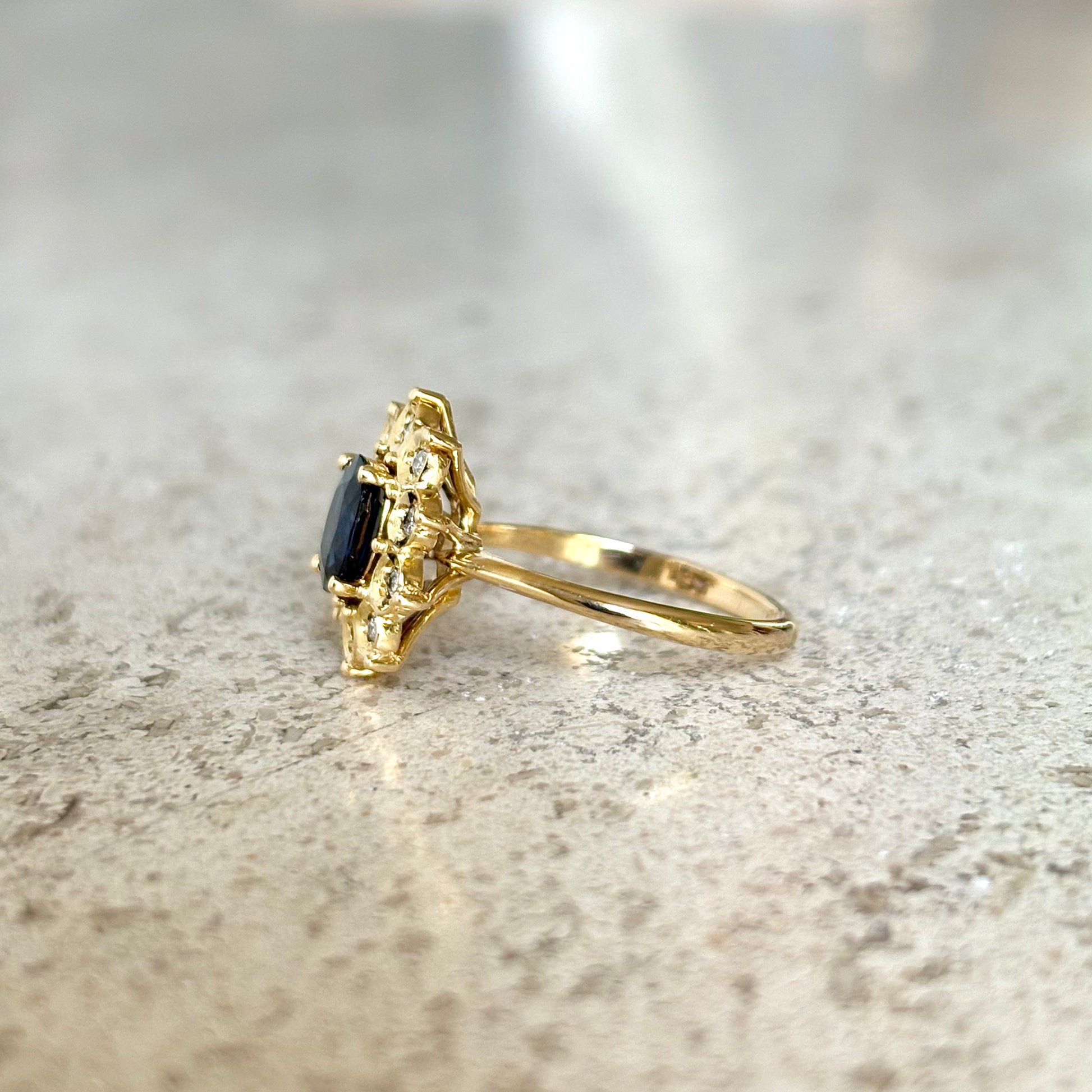 Bague Marguerite - Or Jaune 750 Saphir & Diamants