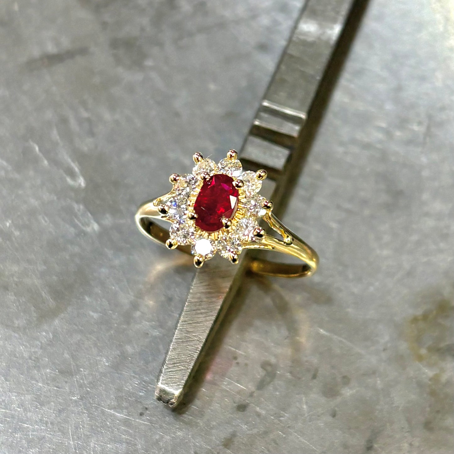 Bague Marguerite - Or Jaune 750 Rubis & Diamants