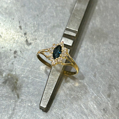 Bague Marguerite Marquise - Or Jaune 750 Saphir & Diamants