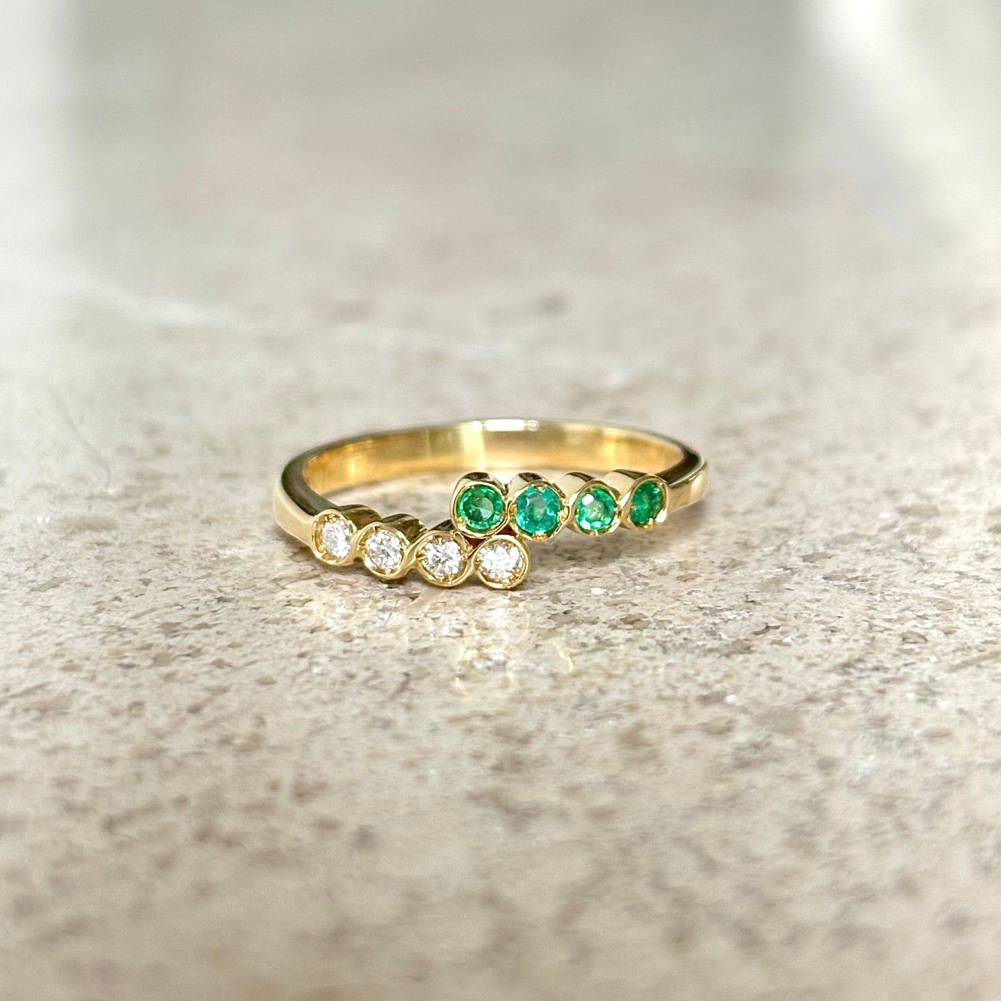 Bague Assemblage - Or Jaune 750 Diamants, Rubis, Saphirs & Émeraudes