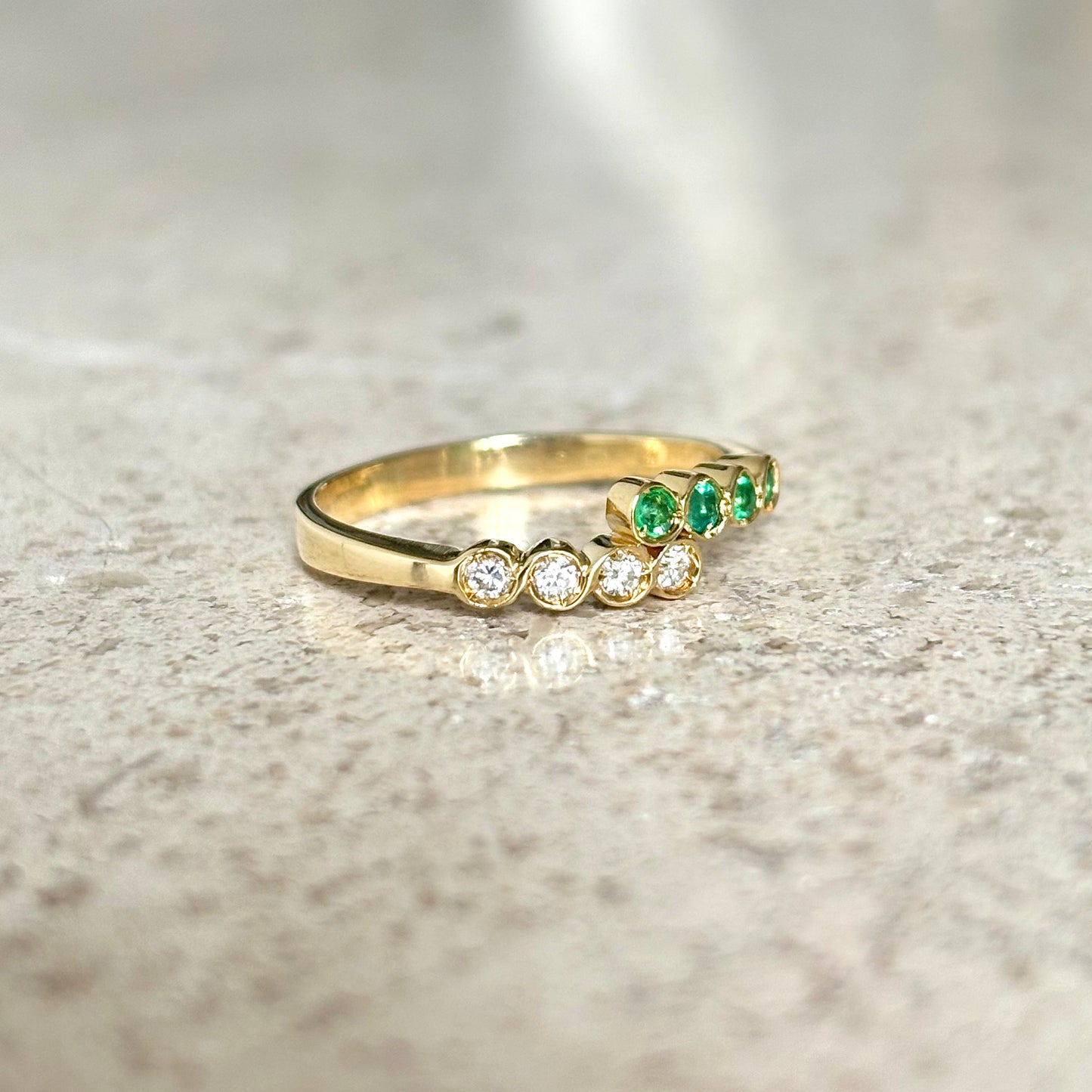 Bague Alliance - Or Jaune 750 Émeraudes & Diamants