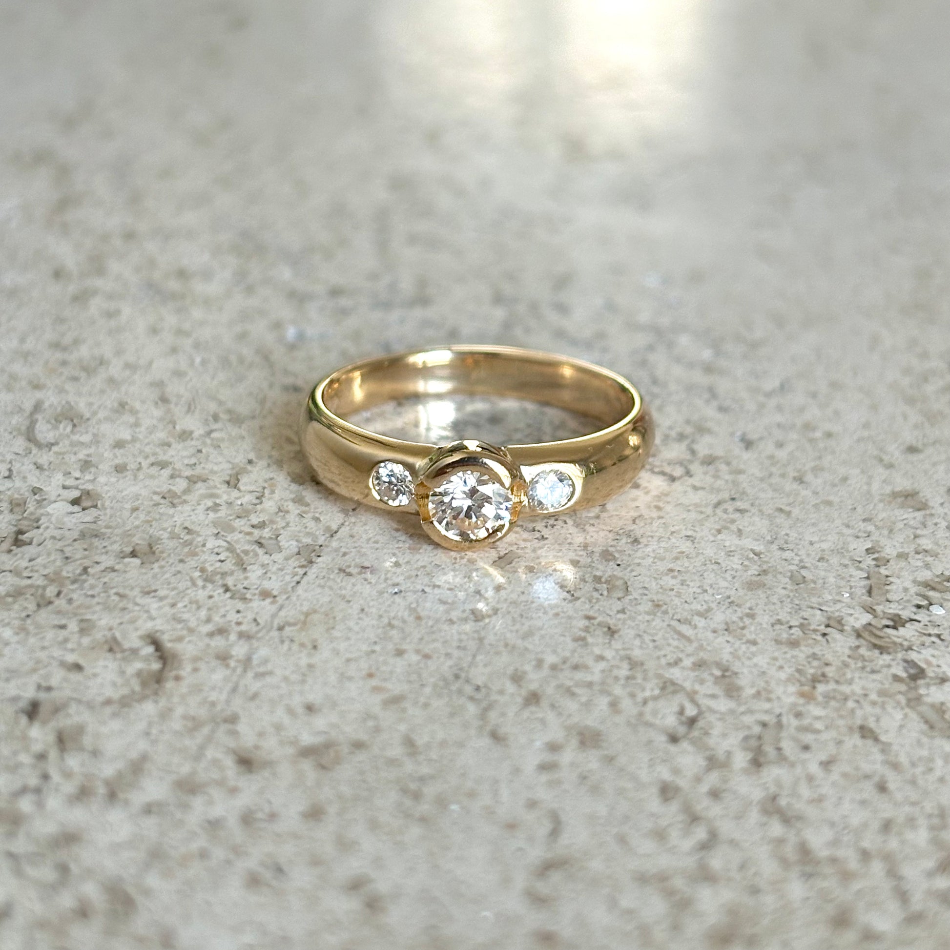 Bague Solitaire - Or Jaune 750 & Diamants
