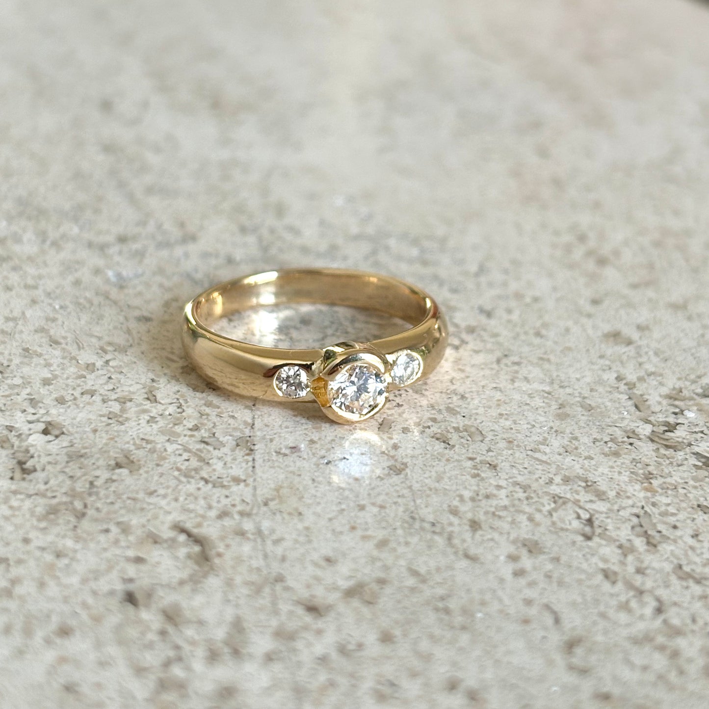 Bague Solitaire - Or Jaune 750 & Diamants