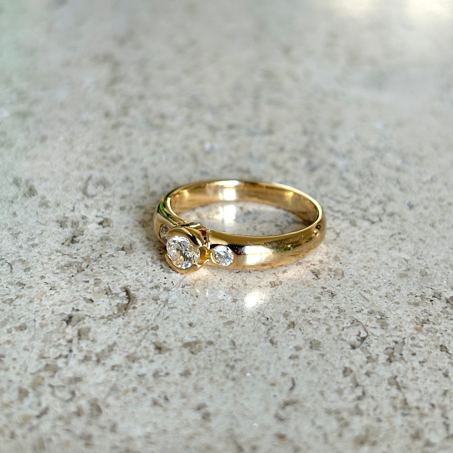 Bague Solitaire - Or Jaune 750 & Diamants