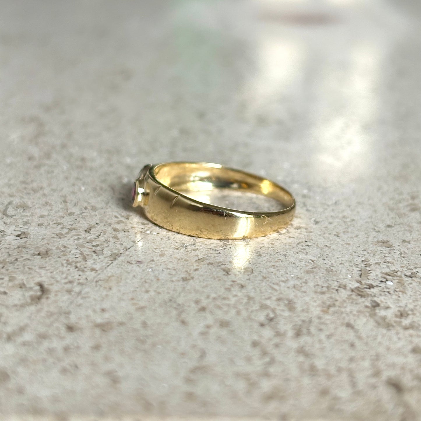 Bague Fer à Cheval - Or Jaune 750 & Rubis