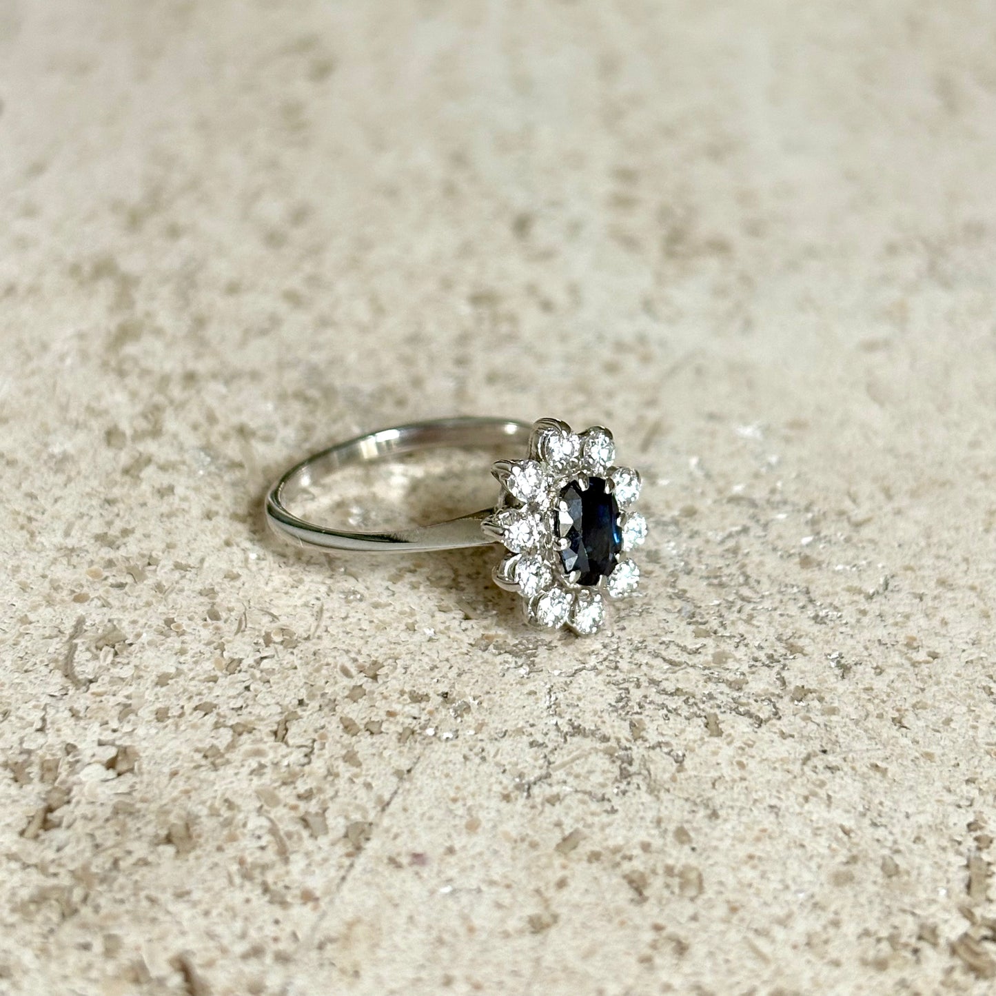 Bague Marguerite - Or Blanc 750 Saphir & Diamants