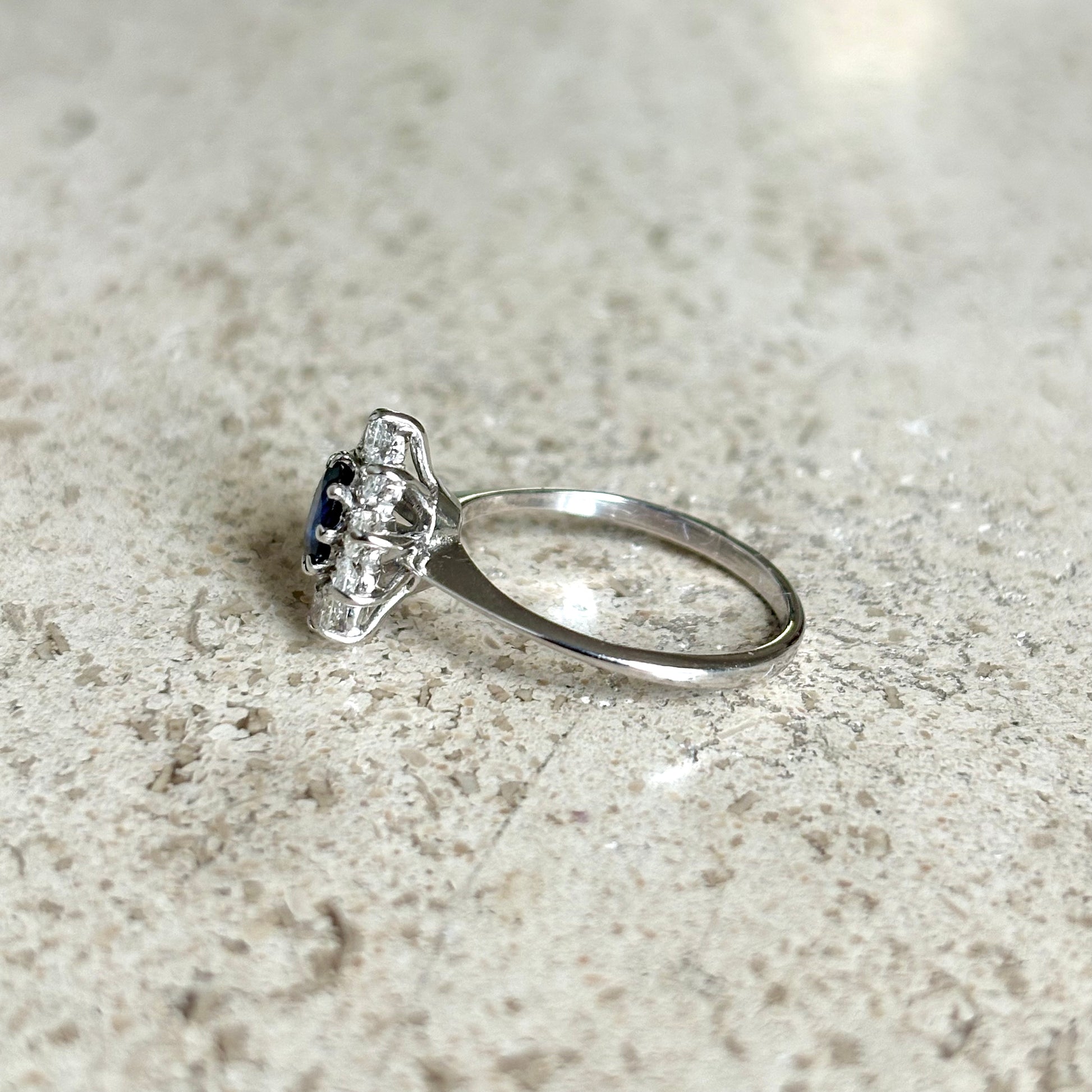 Bague Marguerite - Or Blanc 750 Saphir & Diamants