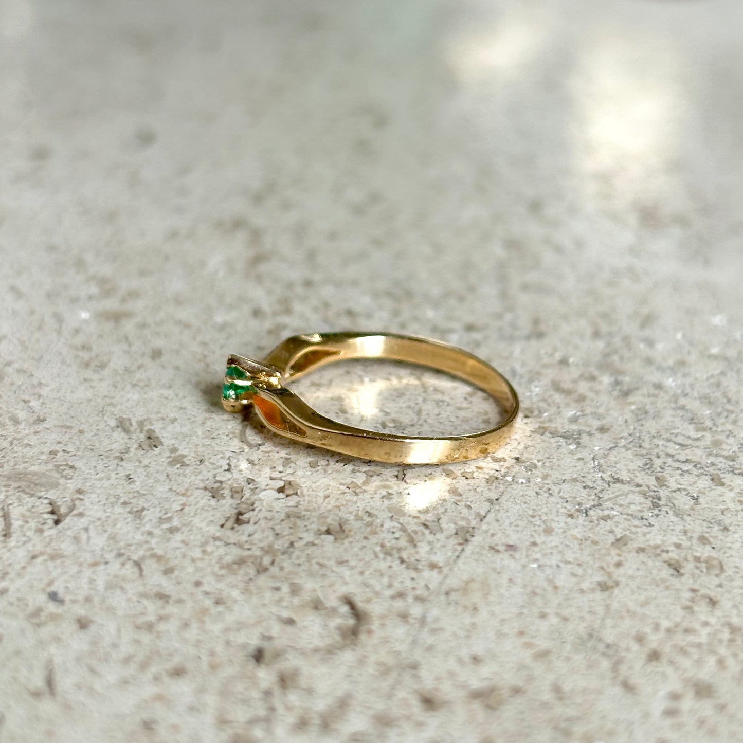 Bague Vintage - Or Jaune 750 & Émeraude