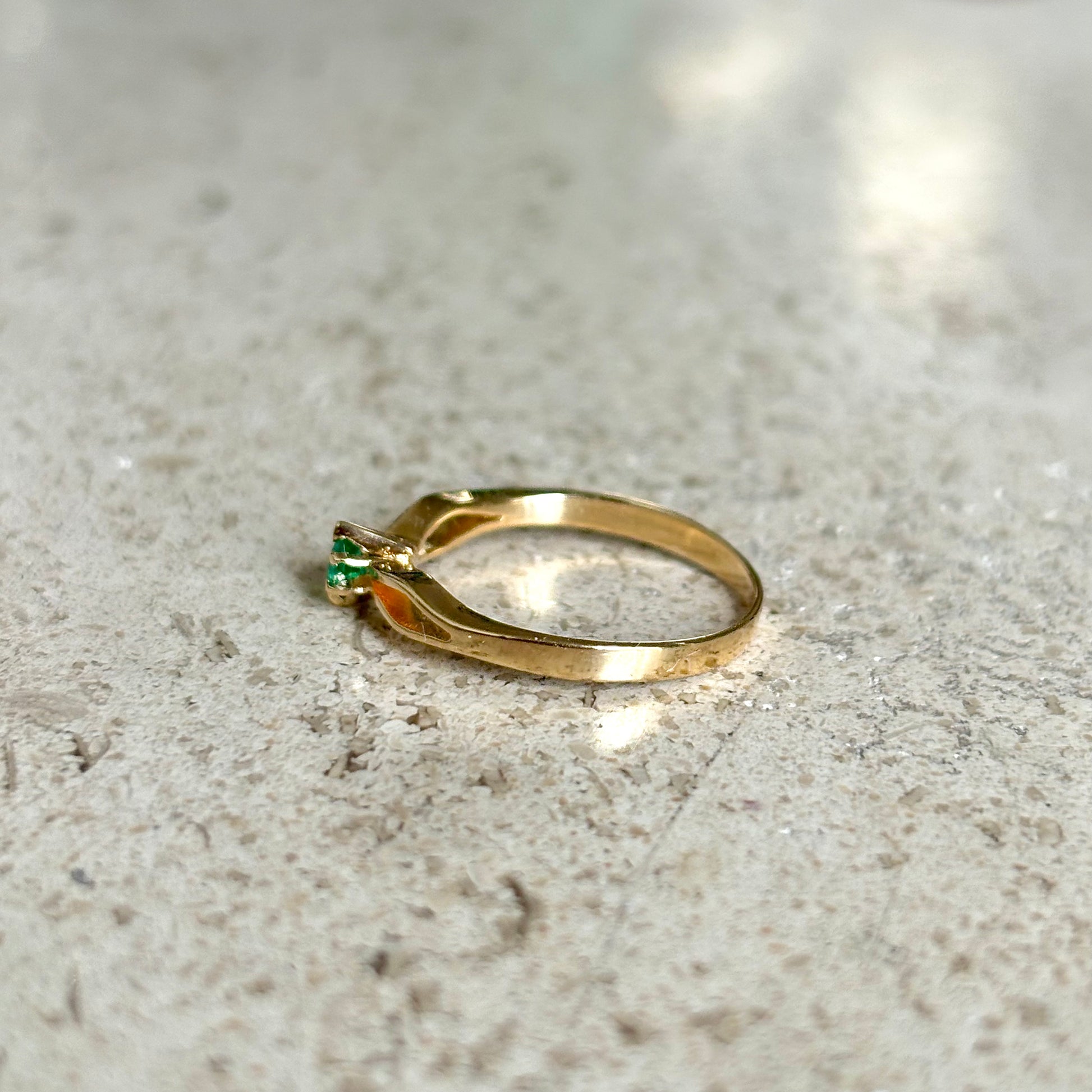 Bague Vintage - Or Jaune 750 & Émeraude
