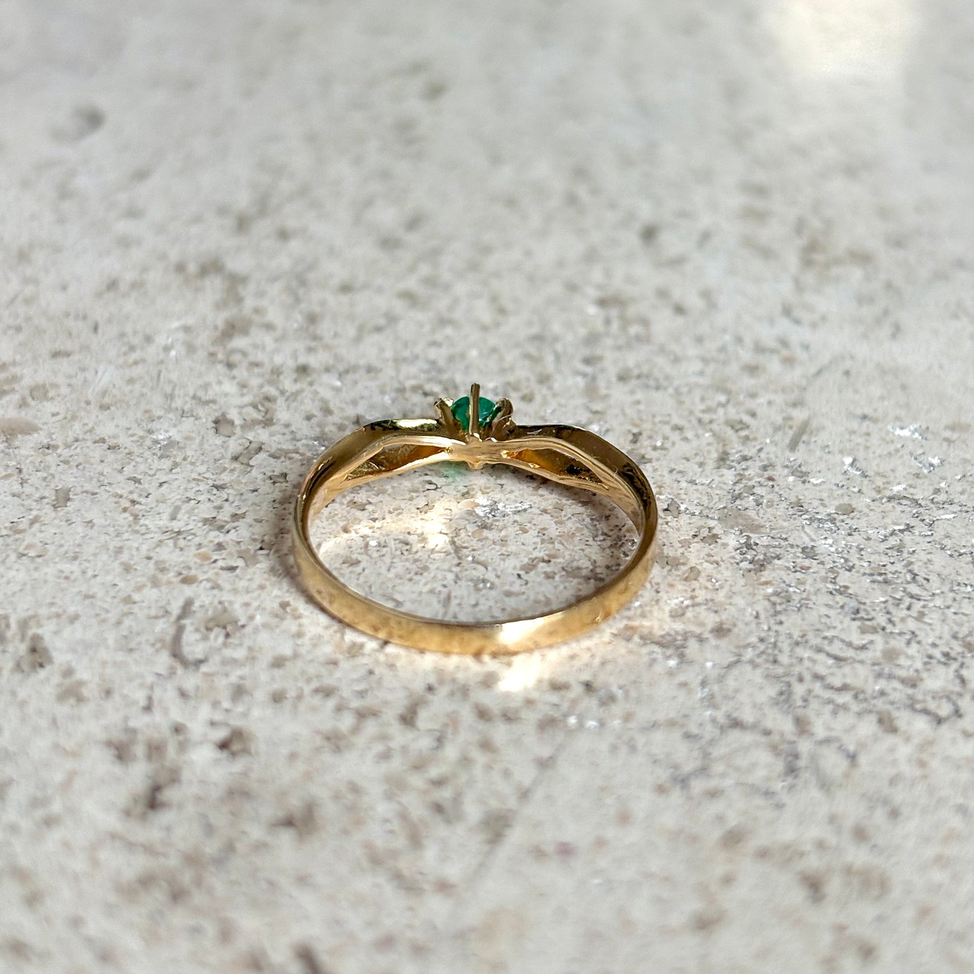 Bague Vintage - Or Jaune 750 & Émeraude