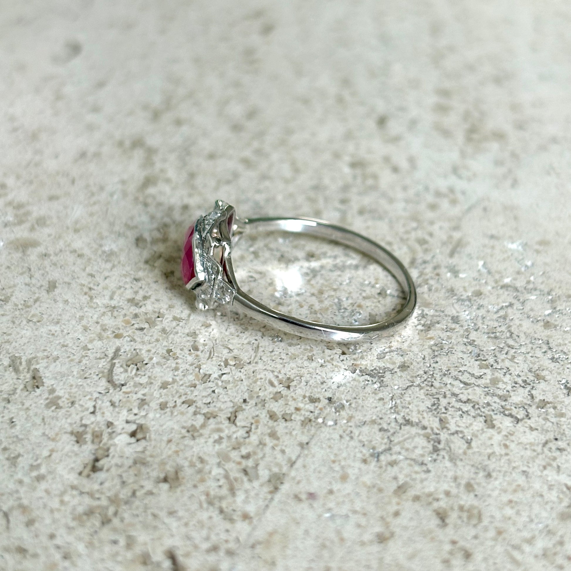 Bague Vintage Art Déco - Or Blanc 750 Rubis & Diamants