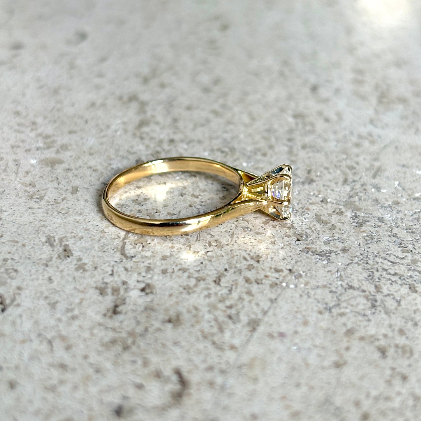 Bague Solitaire - Or Jaune 750 & Diamant