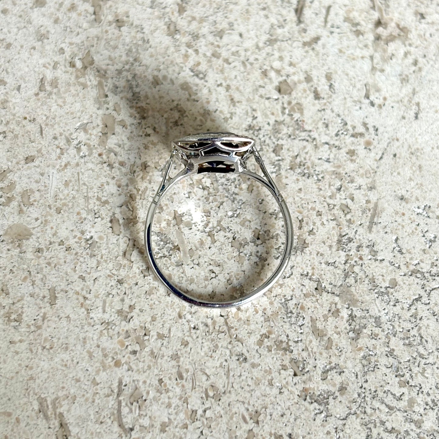 Bague Art Déco Vintage - Or Blanc 750 Diamants & Saphir