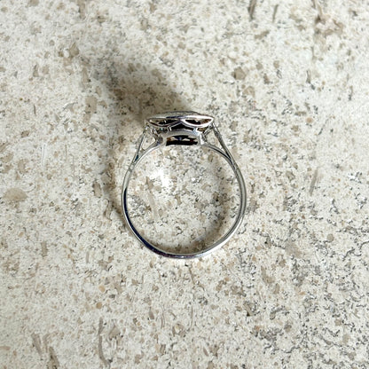 Bague Art Déco Vintage - Or Blanc 750 Diamants & Saphir