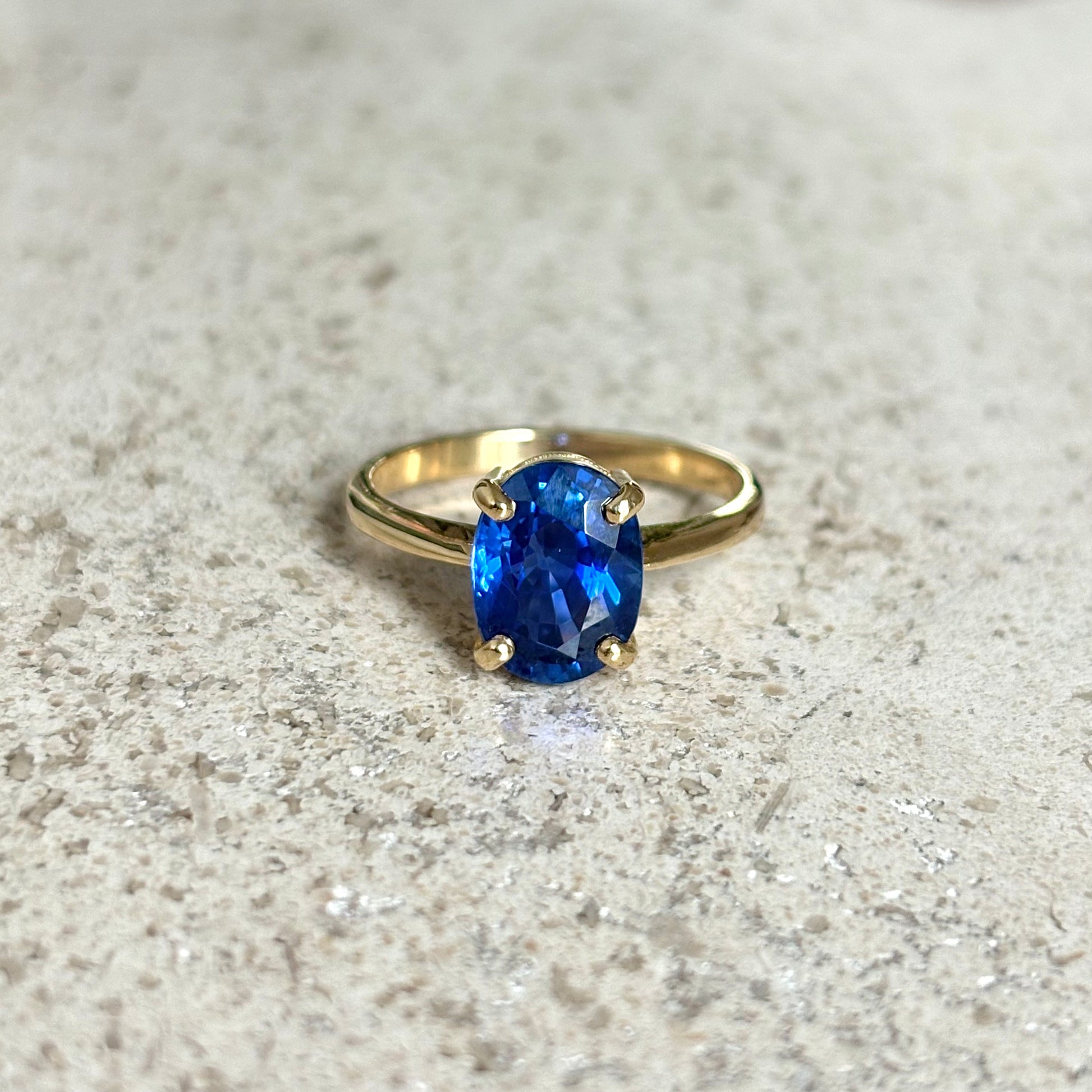 Bague Lapuna - Or Jaune 750 & Saphir de Ceylan