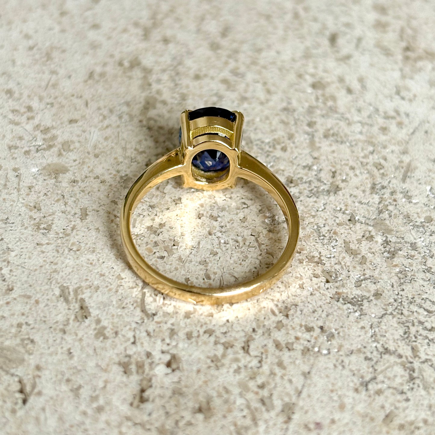 Bague Lapuna - Or Jaune 750 & Saphir de Ceylan