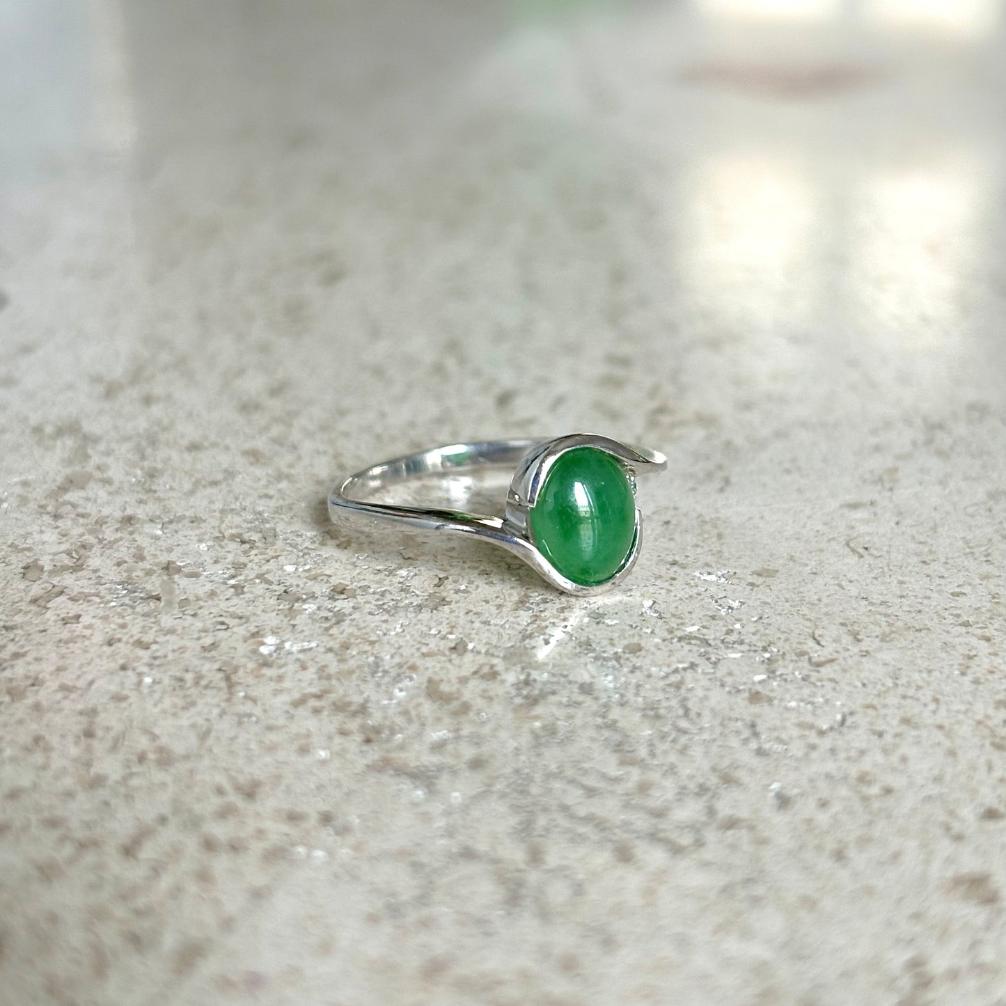 Bague Cabochon - Or Blanc 750 Aventurine & Diamant