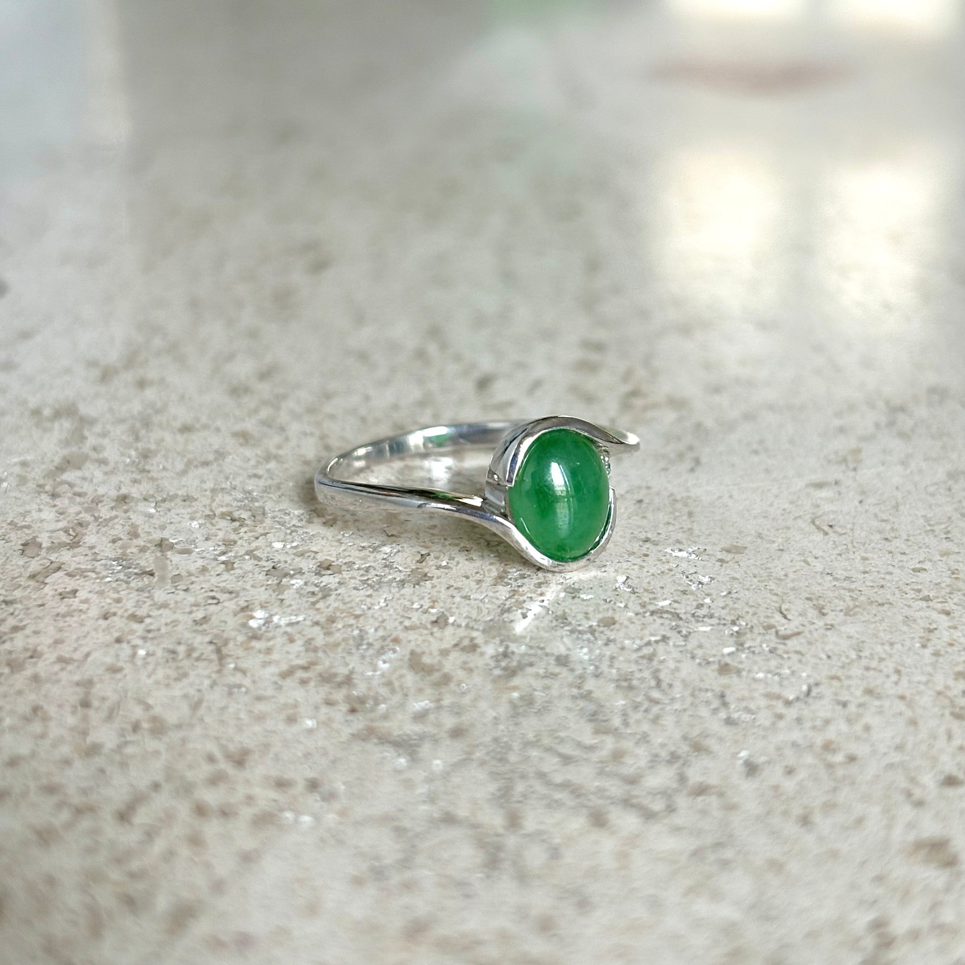 Bague Cabochon - Or Blanc 750 Aventurine & Diamant