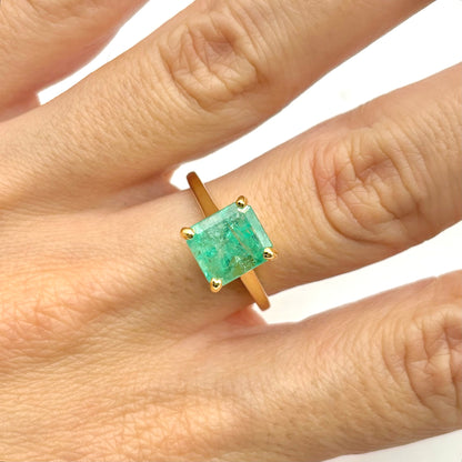 Ring - 750 Yellow Gold &amp; Emerald