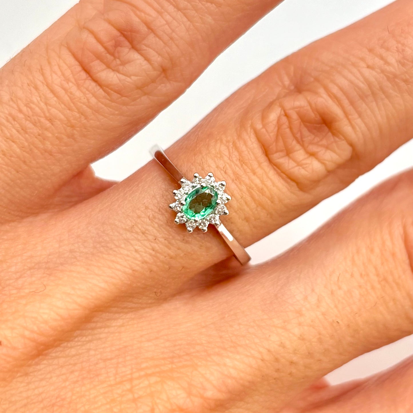 Bague Marguerite - Or Blanc 750 Émeraude & Diamants