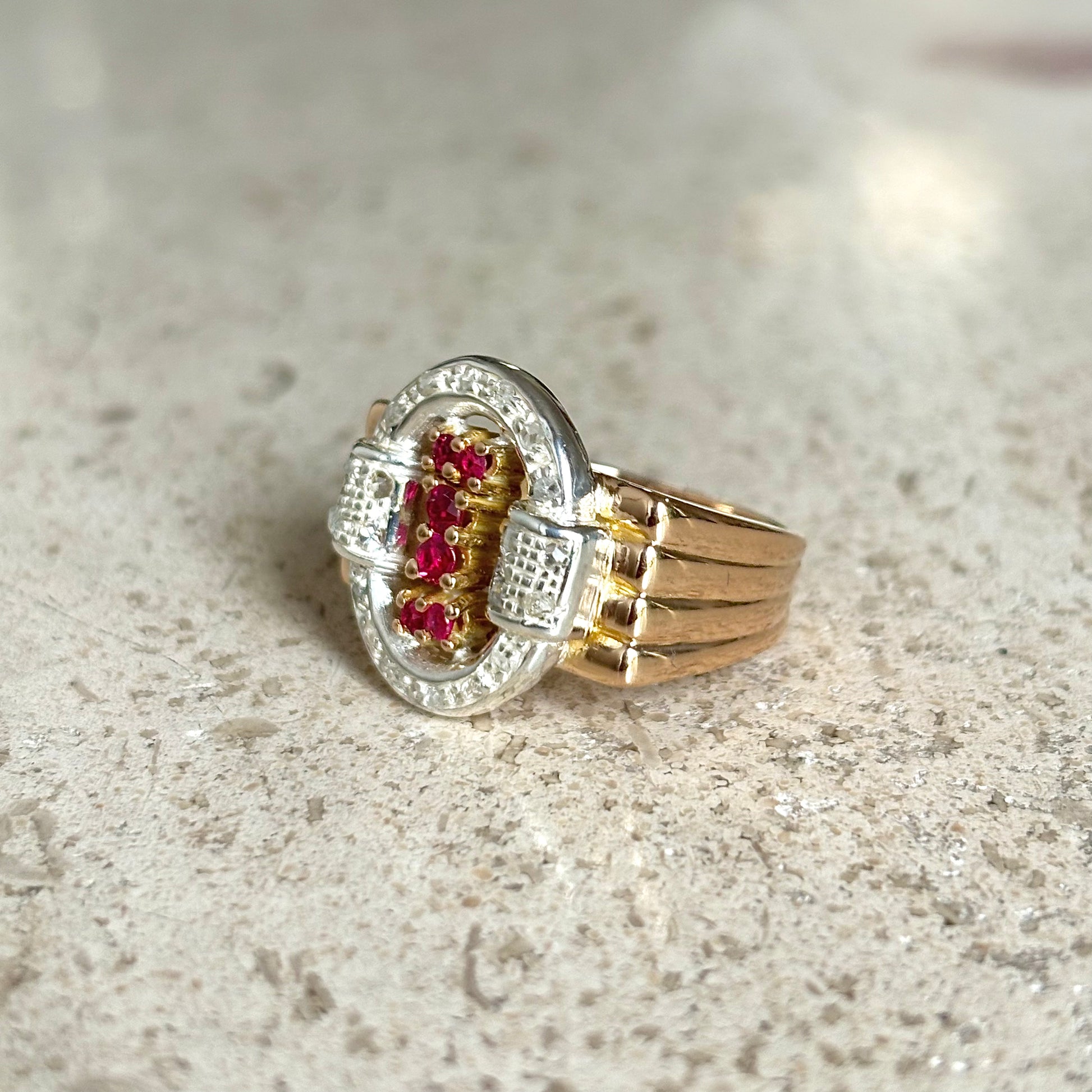 Bague Vintage Art Déco - Or Jaune 750 Rubis & Diamants