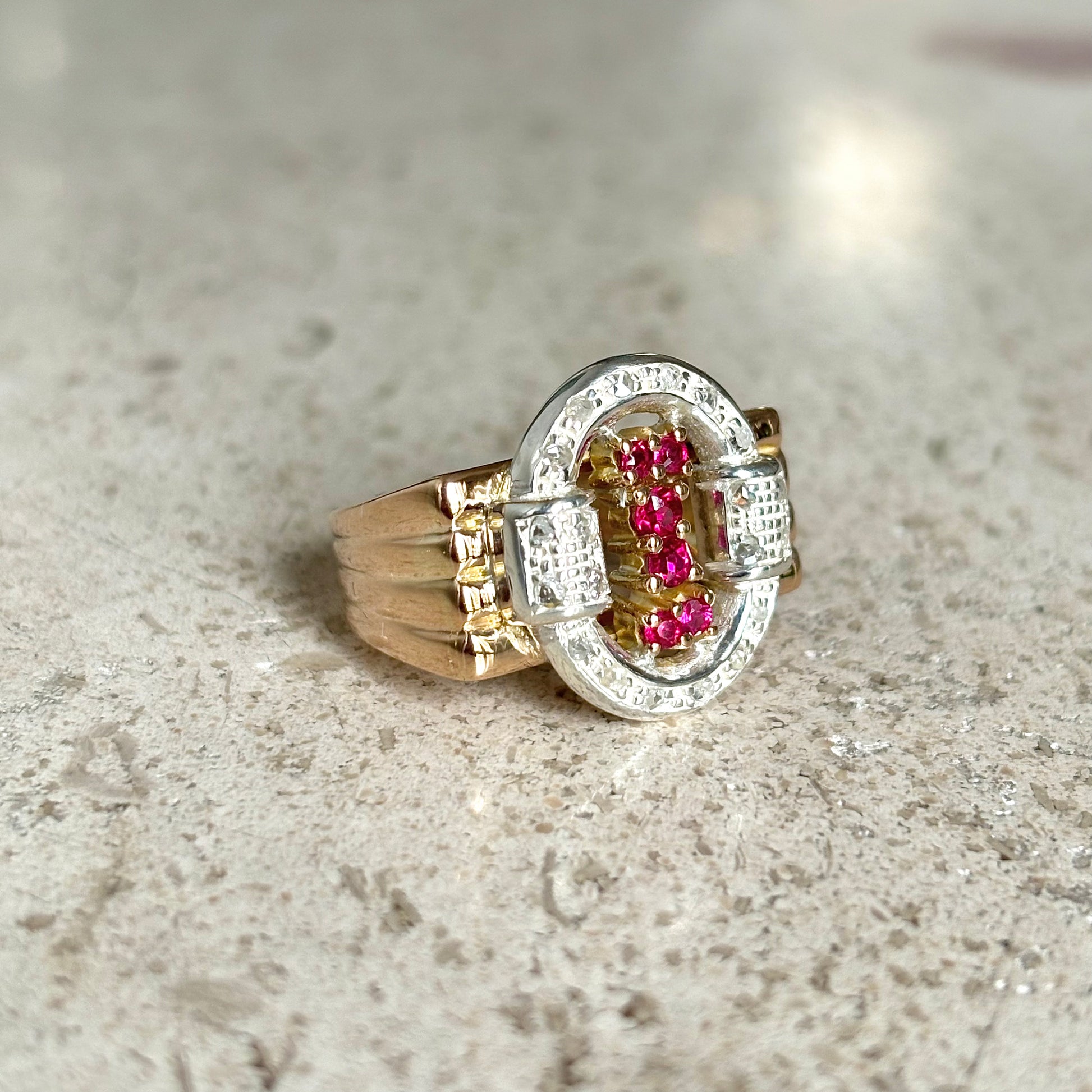 Bague Vintage Art Déco - Or Jaune 750 Rubis & Diamants