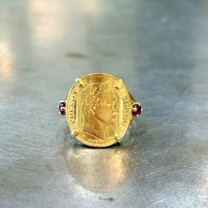 Bague Pièce - Or Jaune 750 & Pièce 10 Francs Napoléon & Rubis