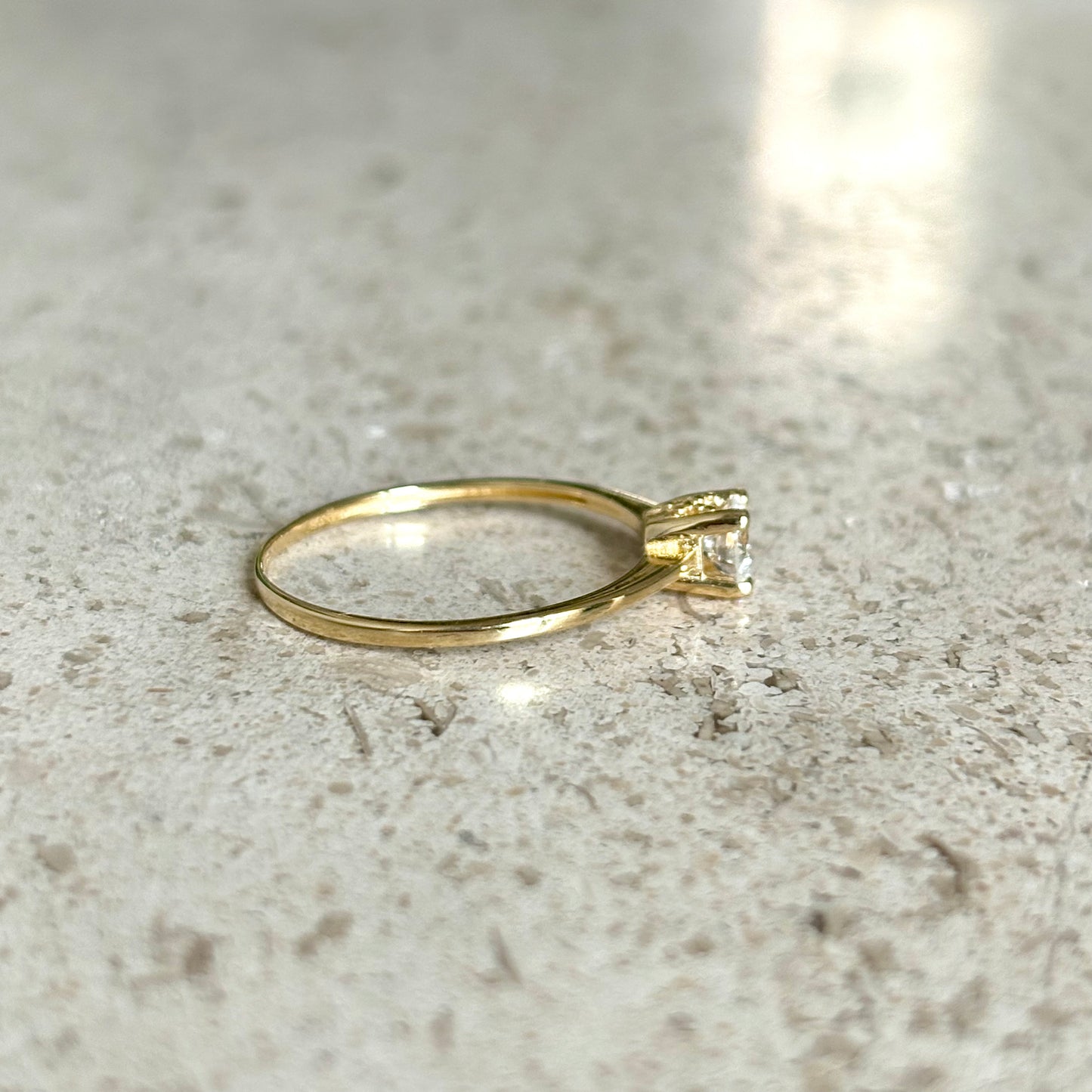 Bague Solitaire - Or Jaune 750 & Diamants