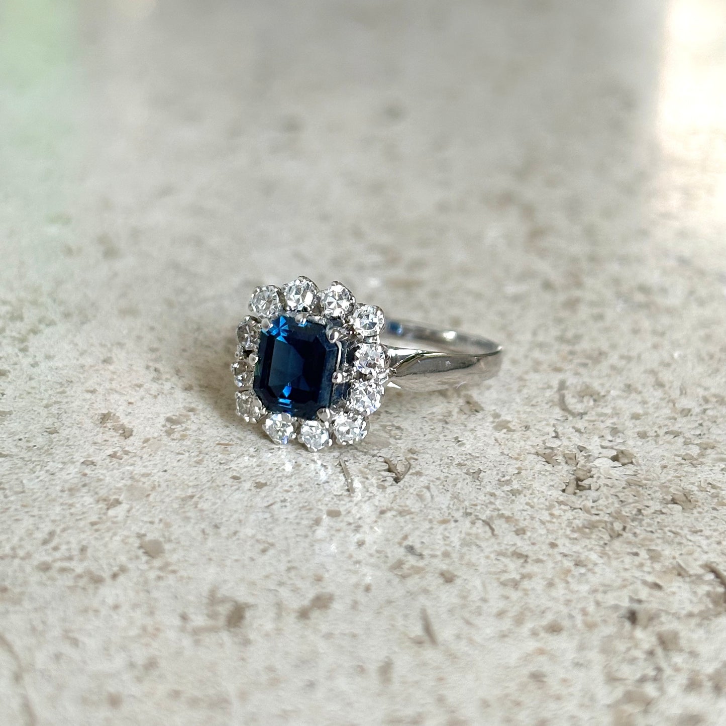 Bague Marguerite - Or Blanc 750 Saphir & Diamants