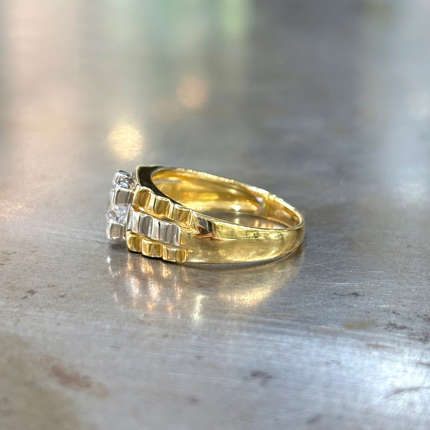 Bague Chevalière - Or Jaune/Blanc 750 & Zircon