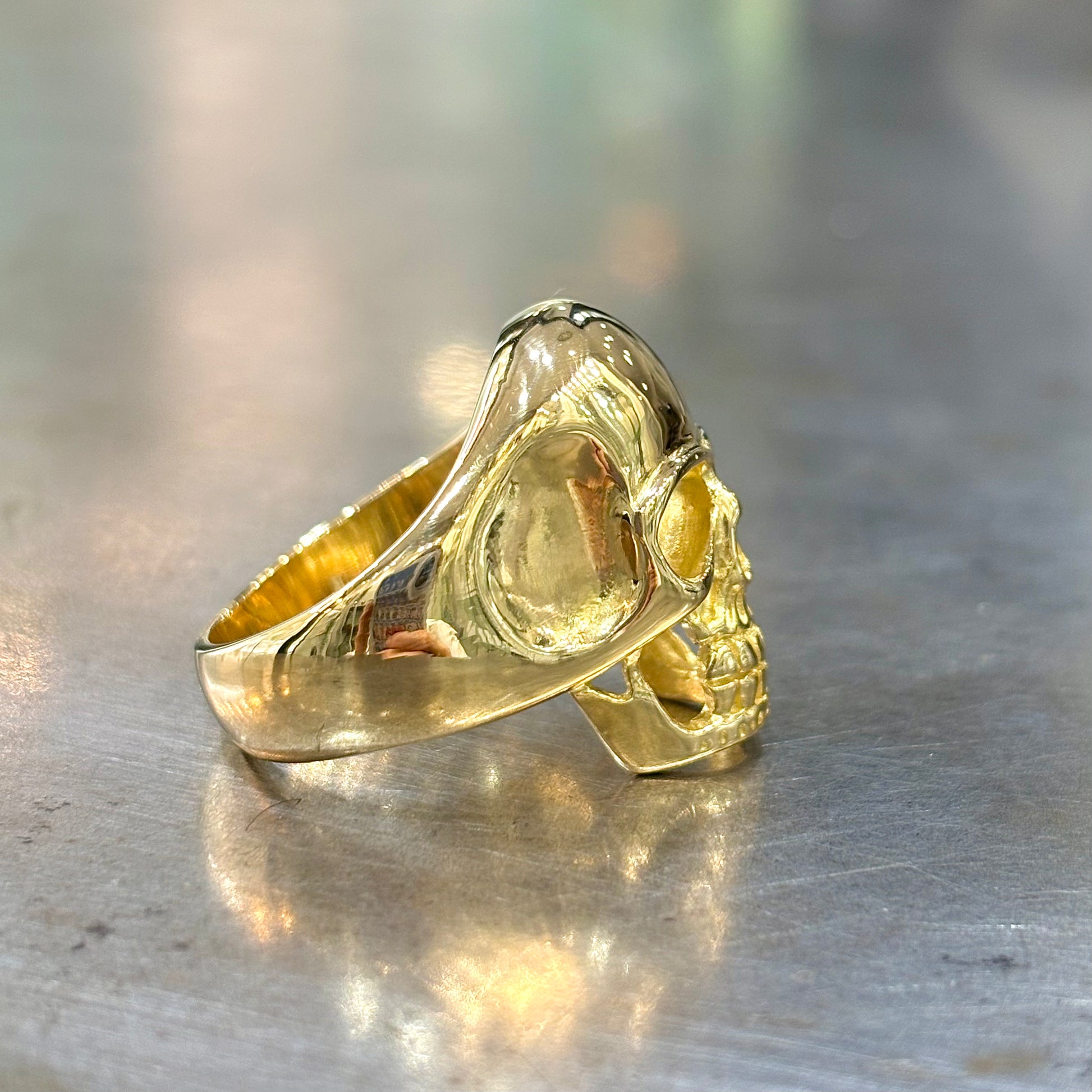 Bague Chevalière Tête de Mort Skullhead - Or Jaune 750