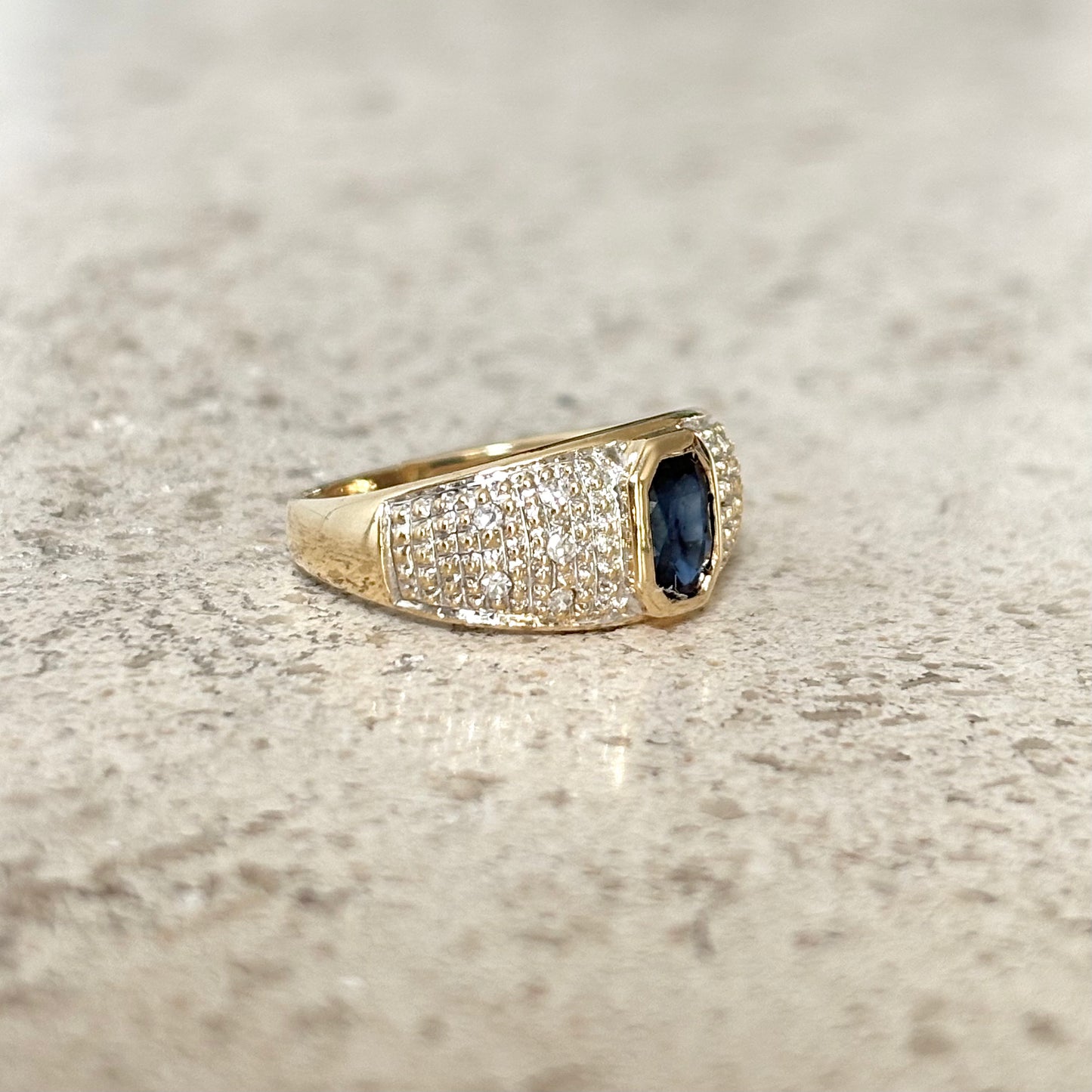 Bague Jonc - Or Jaune 750 & Saphir