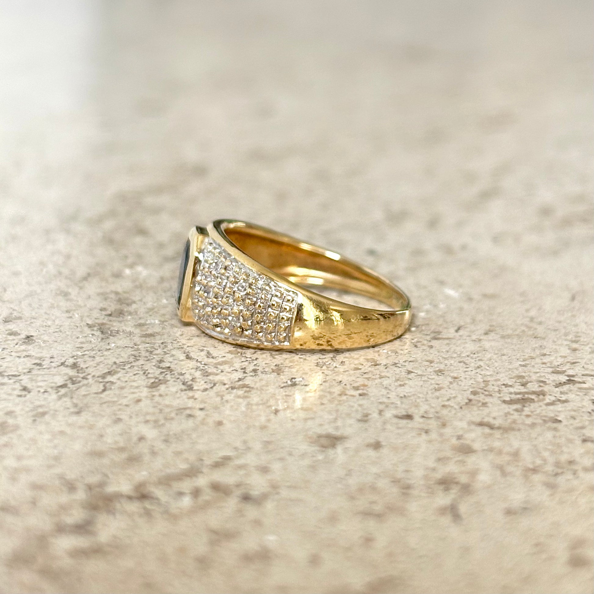Bague Jonc - Or Jaune 750 & Saphir
