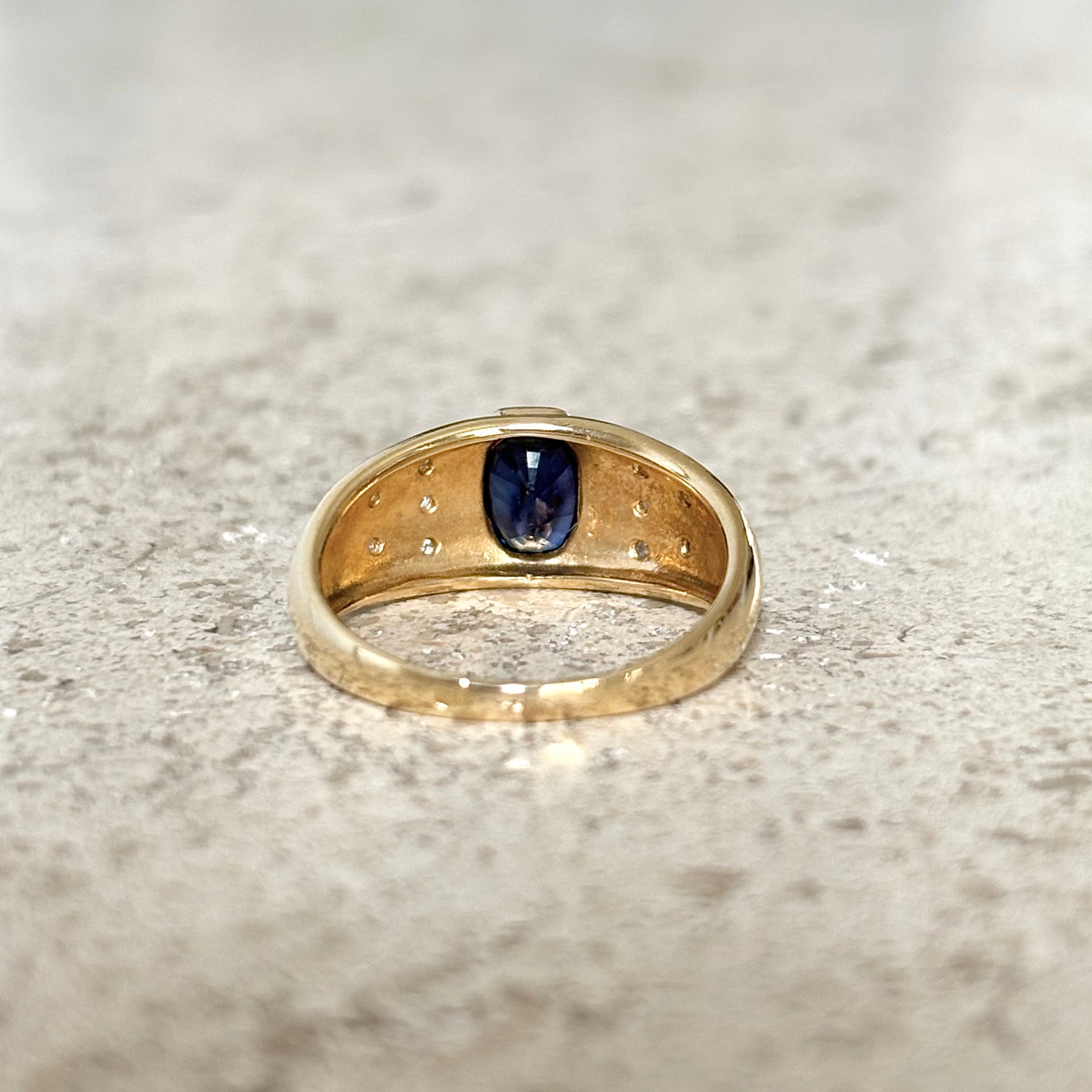 Bague Jonc - Or Jaune 750 & Saphir