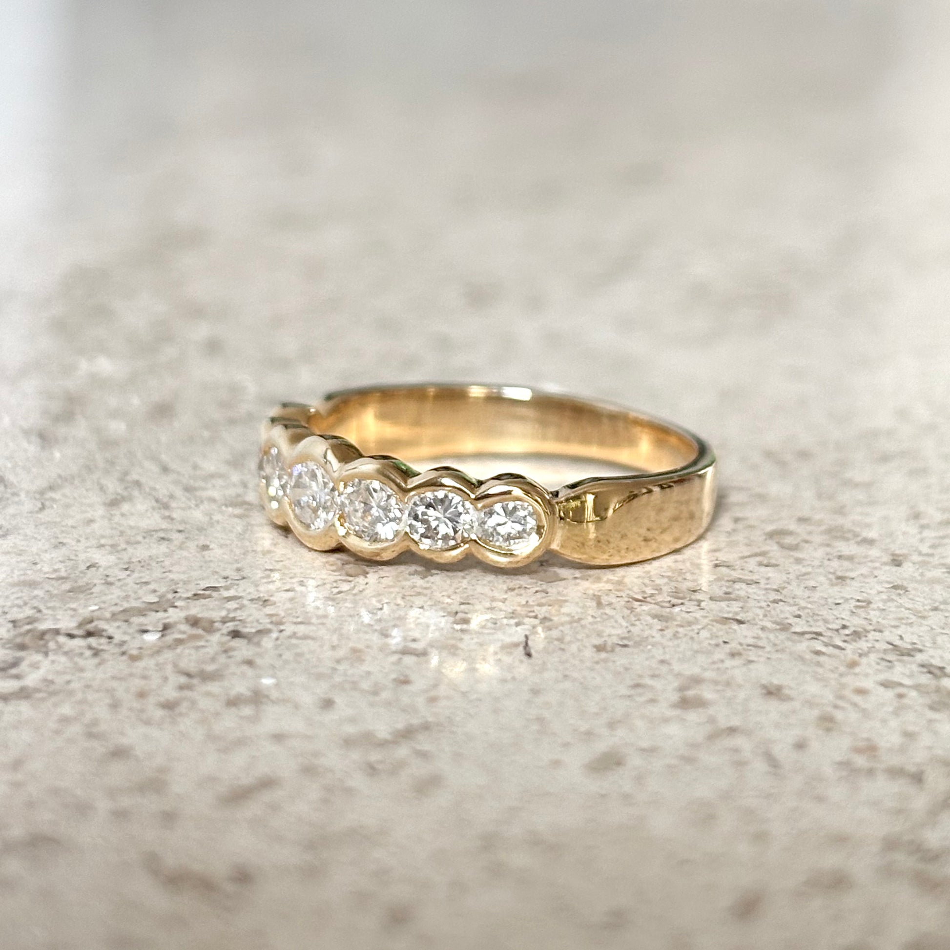 Bague Semi Alliance - Or Jaune 750 & Diamants