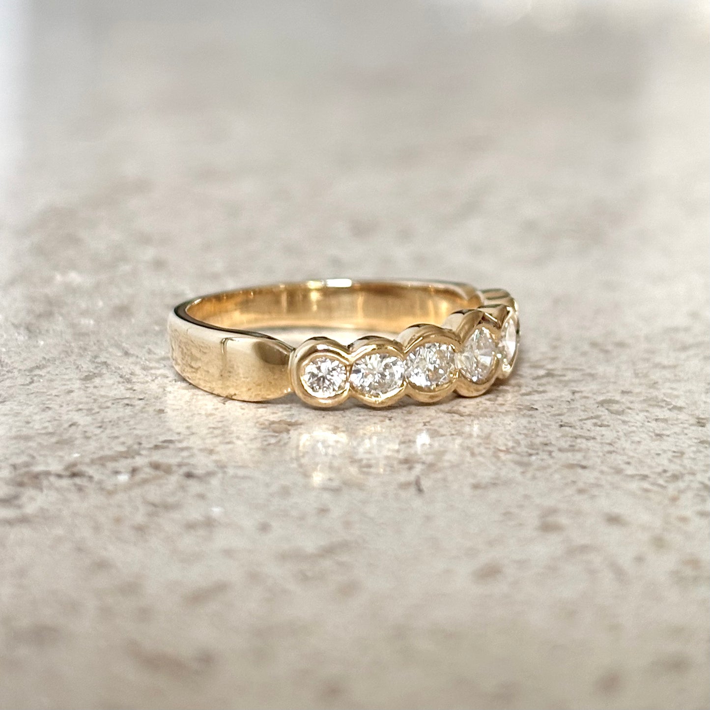 Bague Semi Alliance - Or Jaune 750 & Diamants