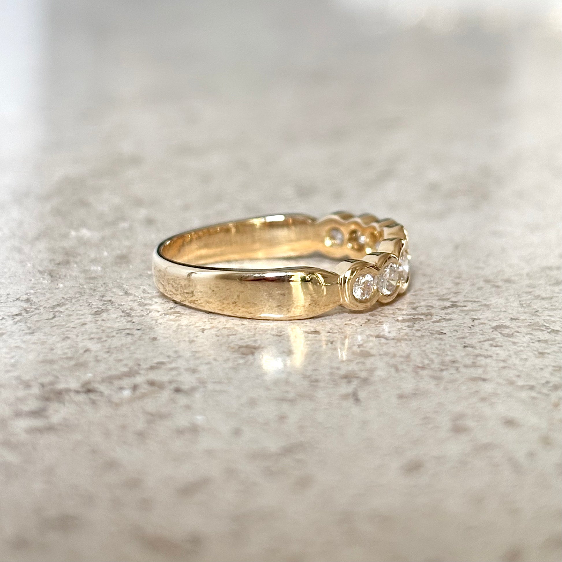 Bague Semi Alliance - Or Jaune 750 & Diamants