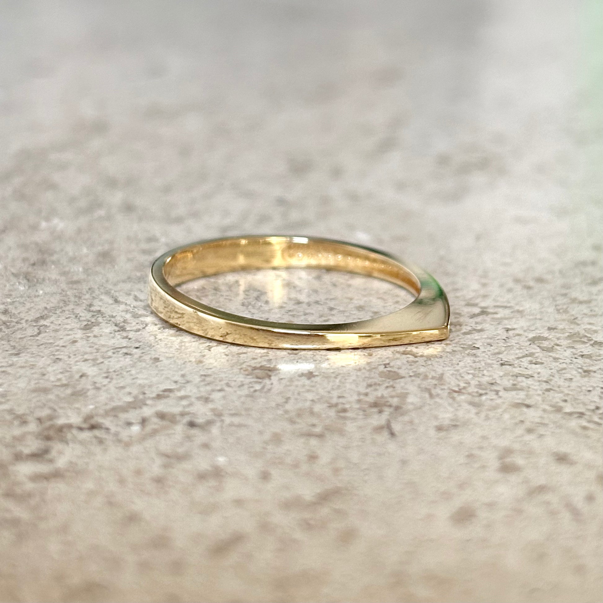 Bague Triangle - Or Jaune 750