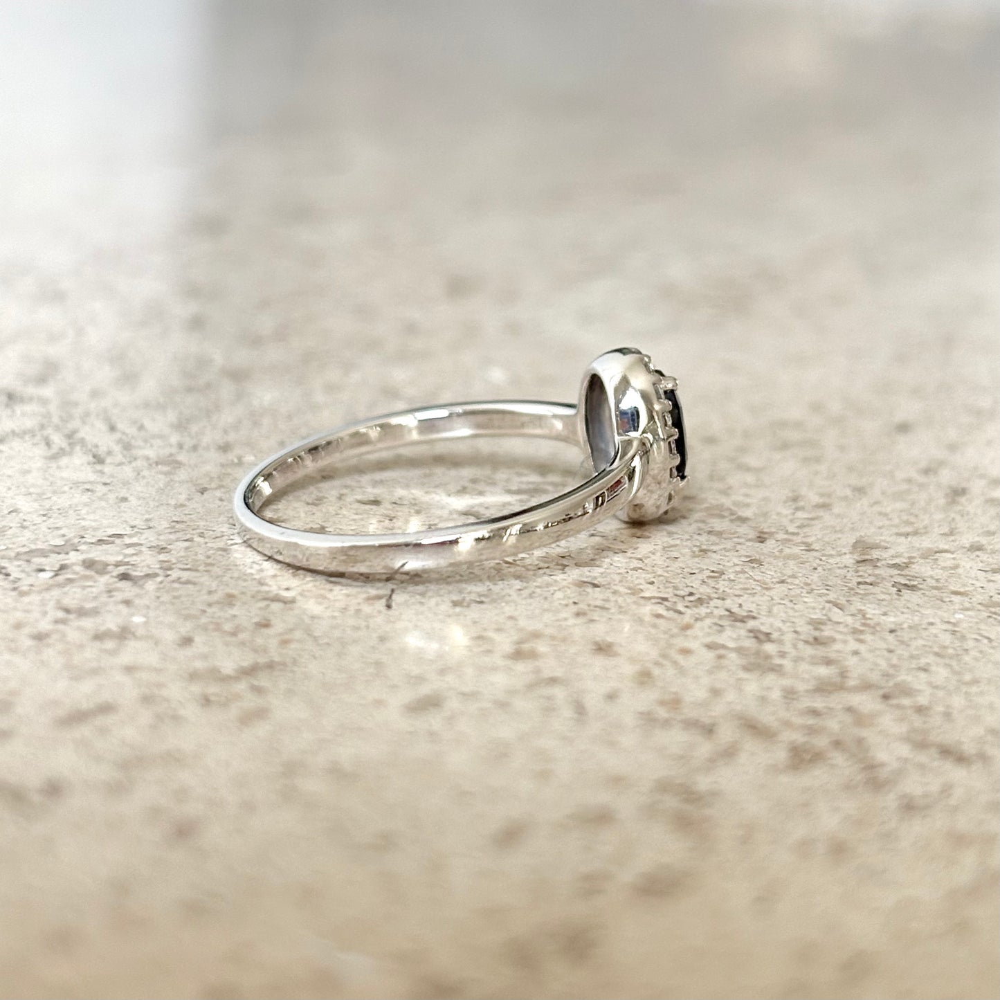 Bague Marguerite - Or Blanc 750 Saphir & Diamants