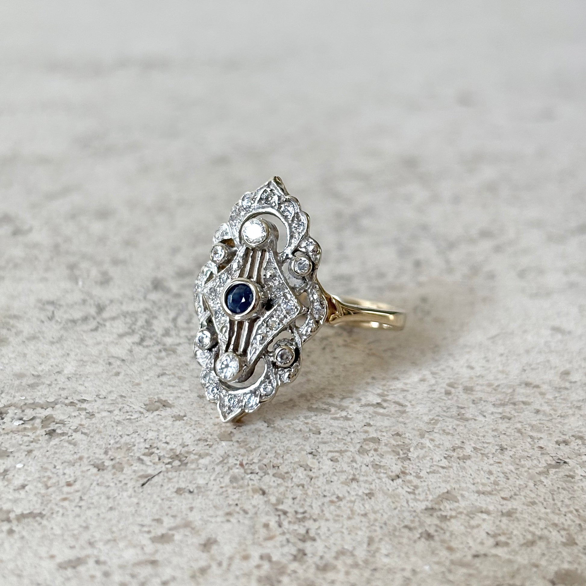 Bague Vintage Art Déco - Or Jaune 585 Saphir & Diamants