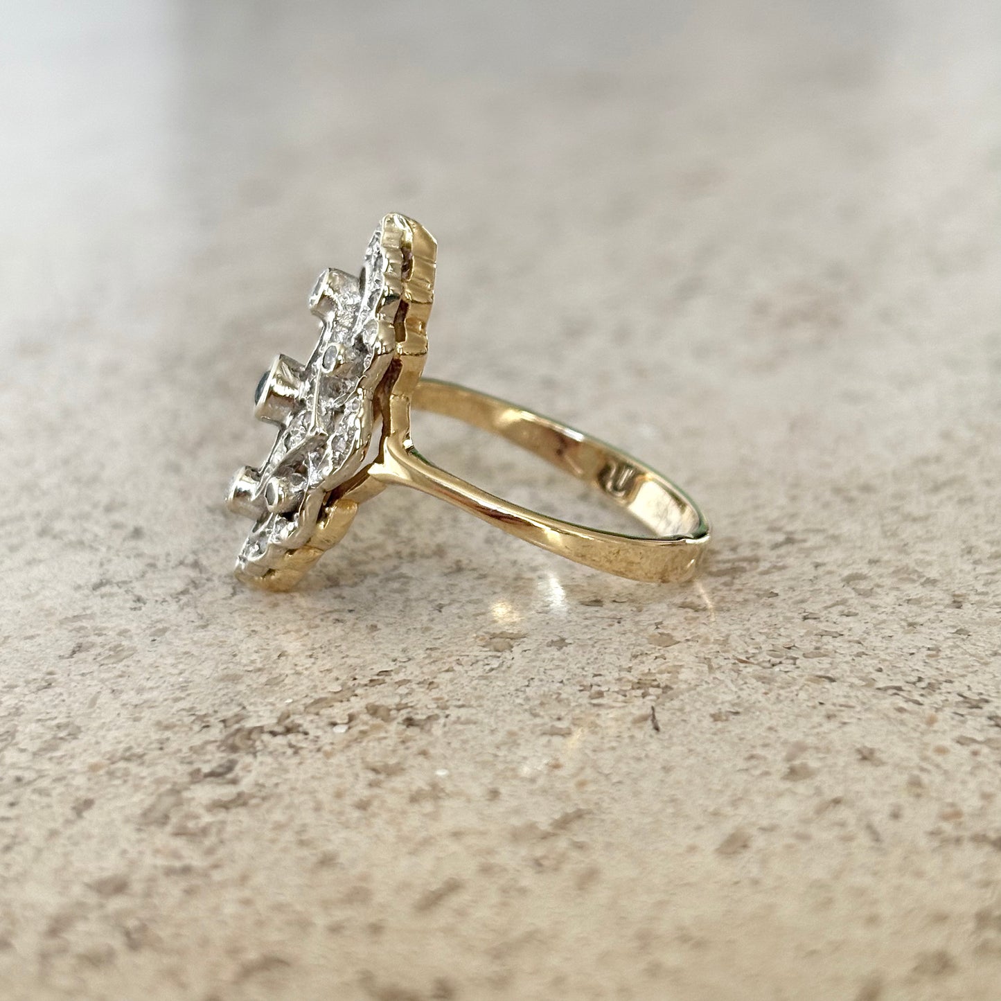 Bague Vintage Art Déco - Or Jaune 585 Saphir & Diamants