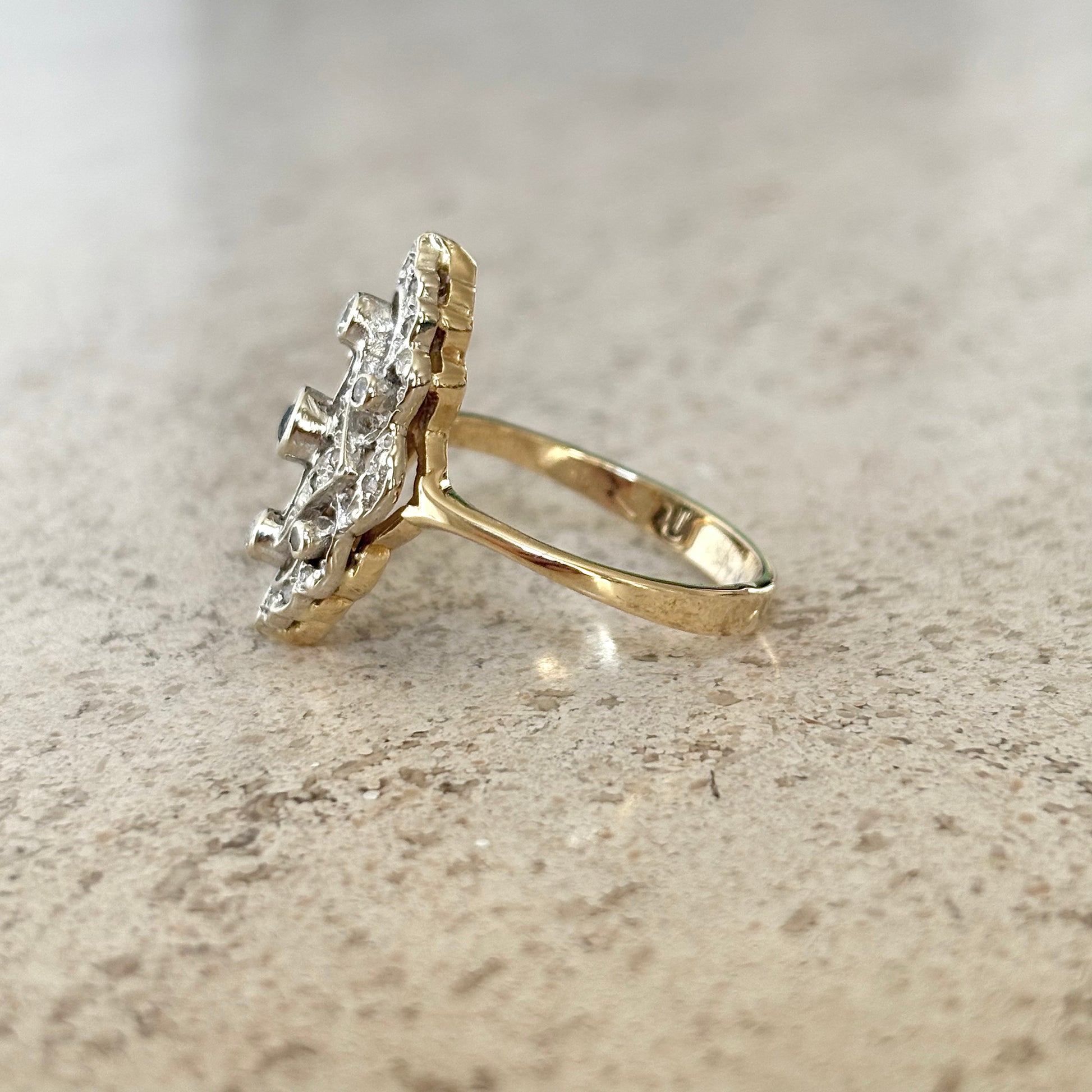 Bague Vintage Art Déco - Or Jaune 585 Saphir & Diamants