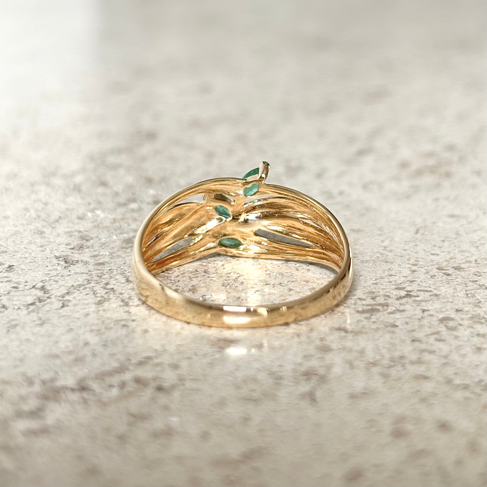 Bague Trilogie - Or Jaune 750 & Émeraudes